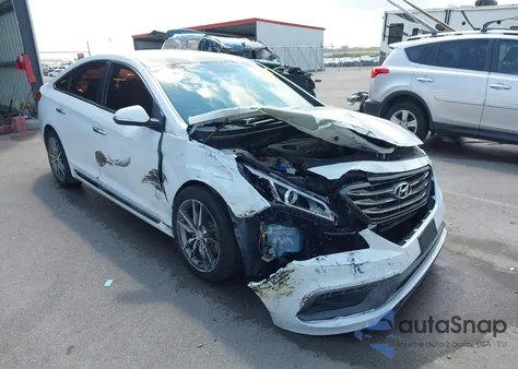 2015 Hyundai Sonata Sport 2.0T z USA, uszkodzony, nr VIN 5NPE34AB3FH092236